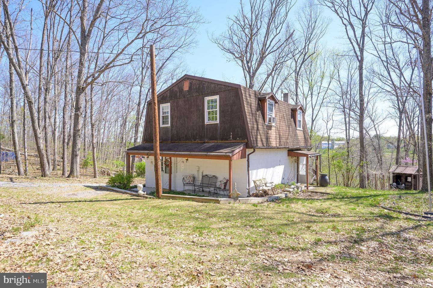 1524 Lamplight Road photo 3