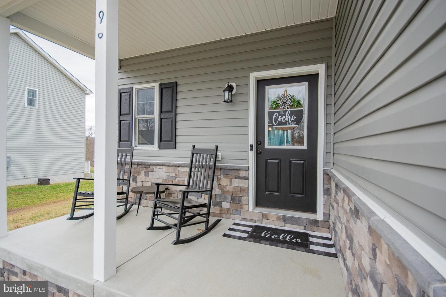 90 Larimar Lane photo 2