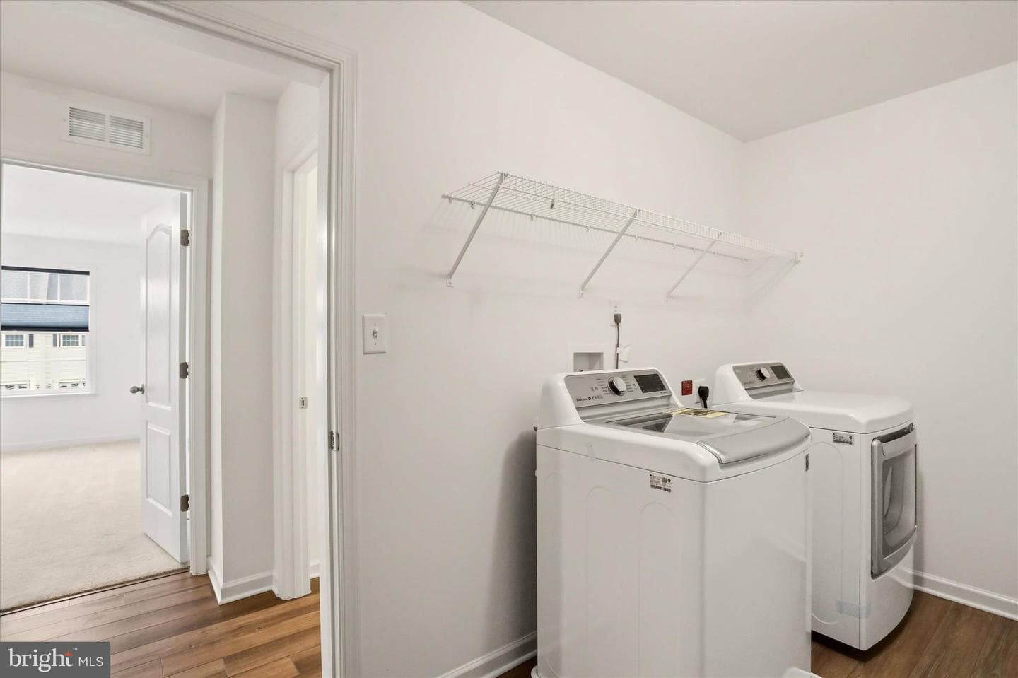 208 Darden Court W photo 32