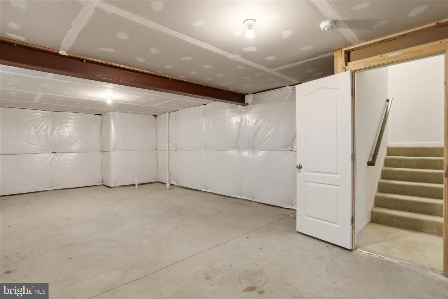 208 Darden Court W photo 33