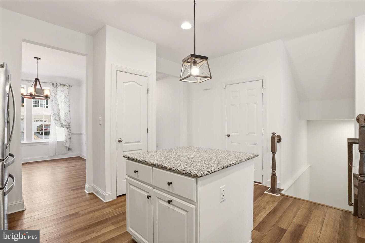 208 Darden Court W photo 4