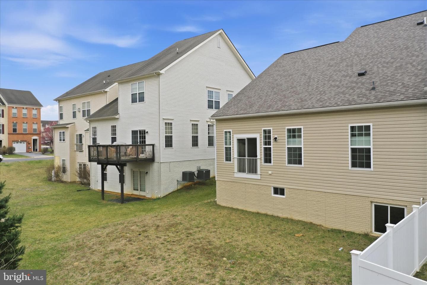 208 Darden Court W photo 41