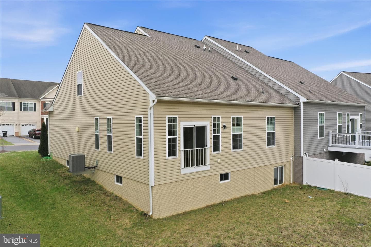 208 Darden Court W photo 42
