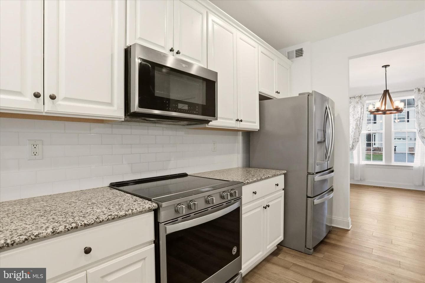 208 Darden Court W photo 7