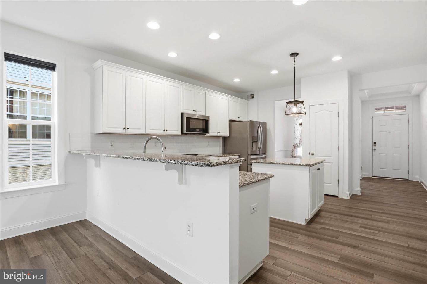 208 Darden Court W photo 8