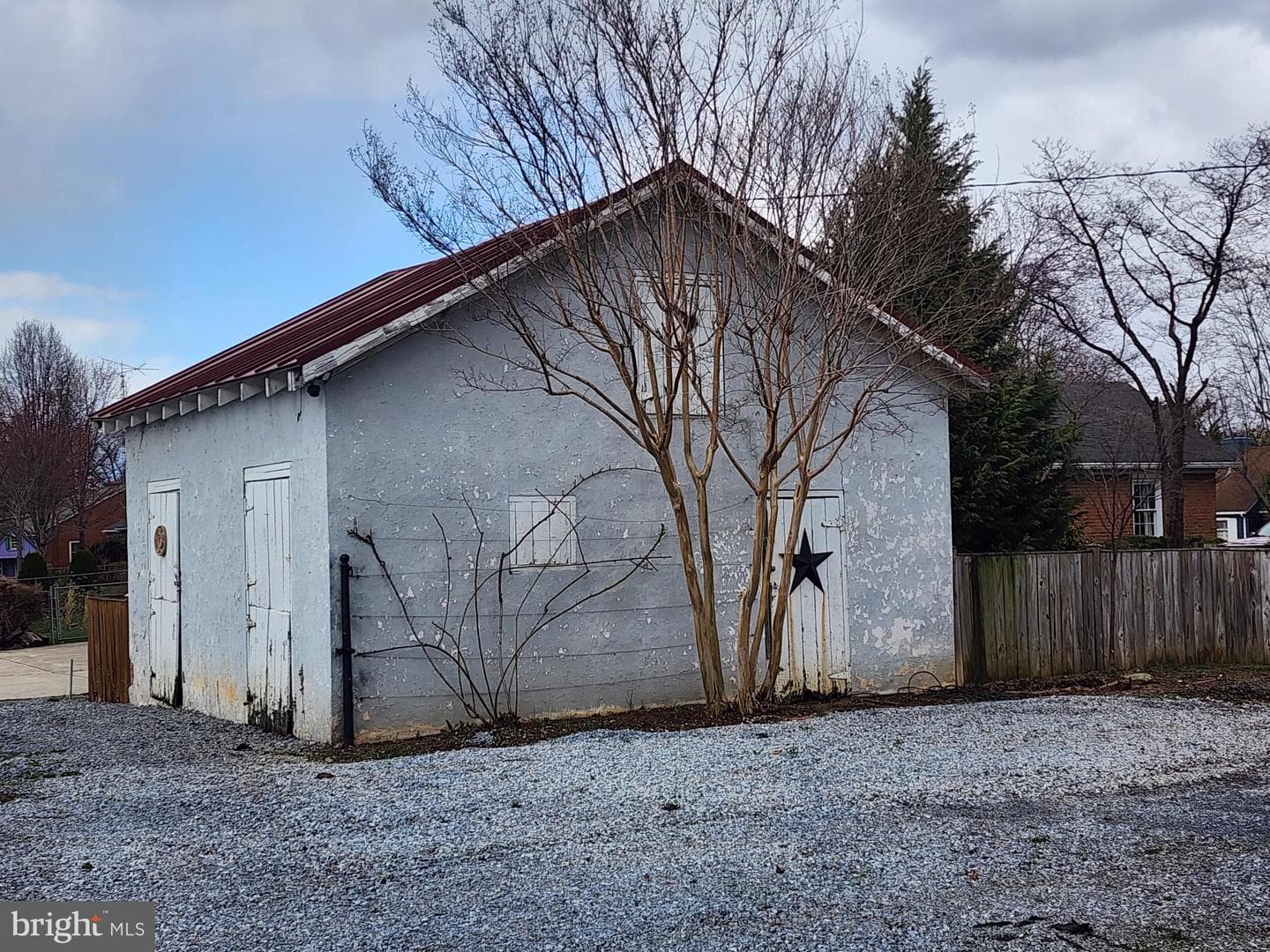 1 Dennis Street photo 46