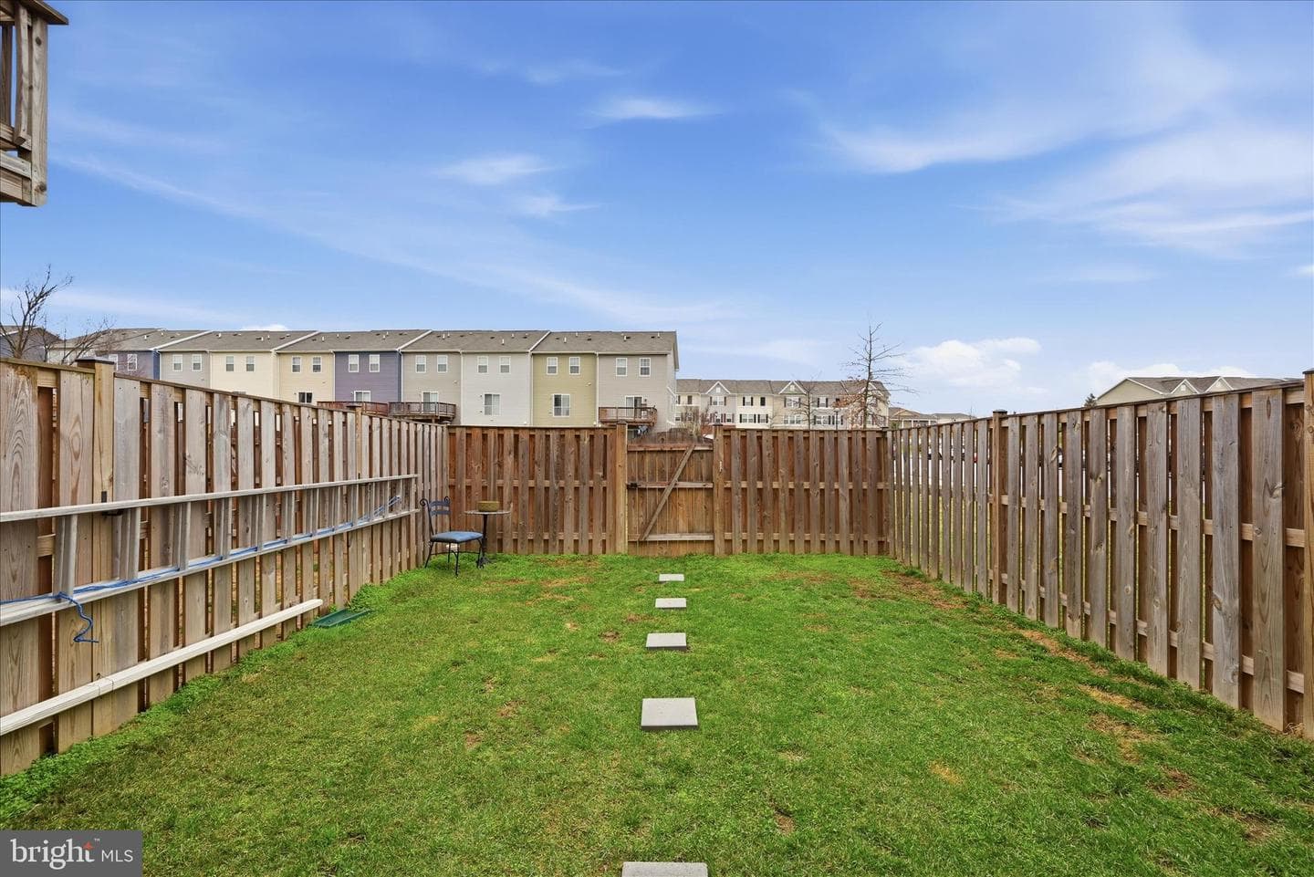 227 Magellan Drive photo 33