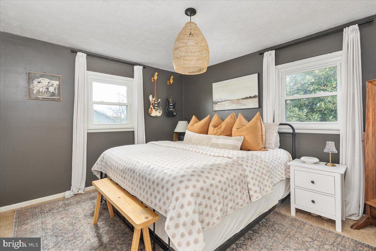 32 Cheerful Faye Drive photo 17