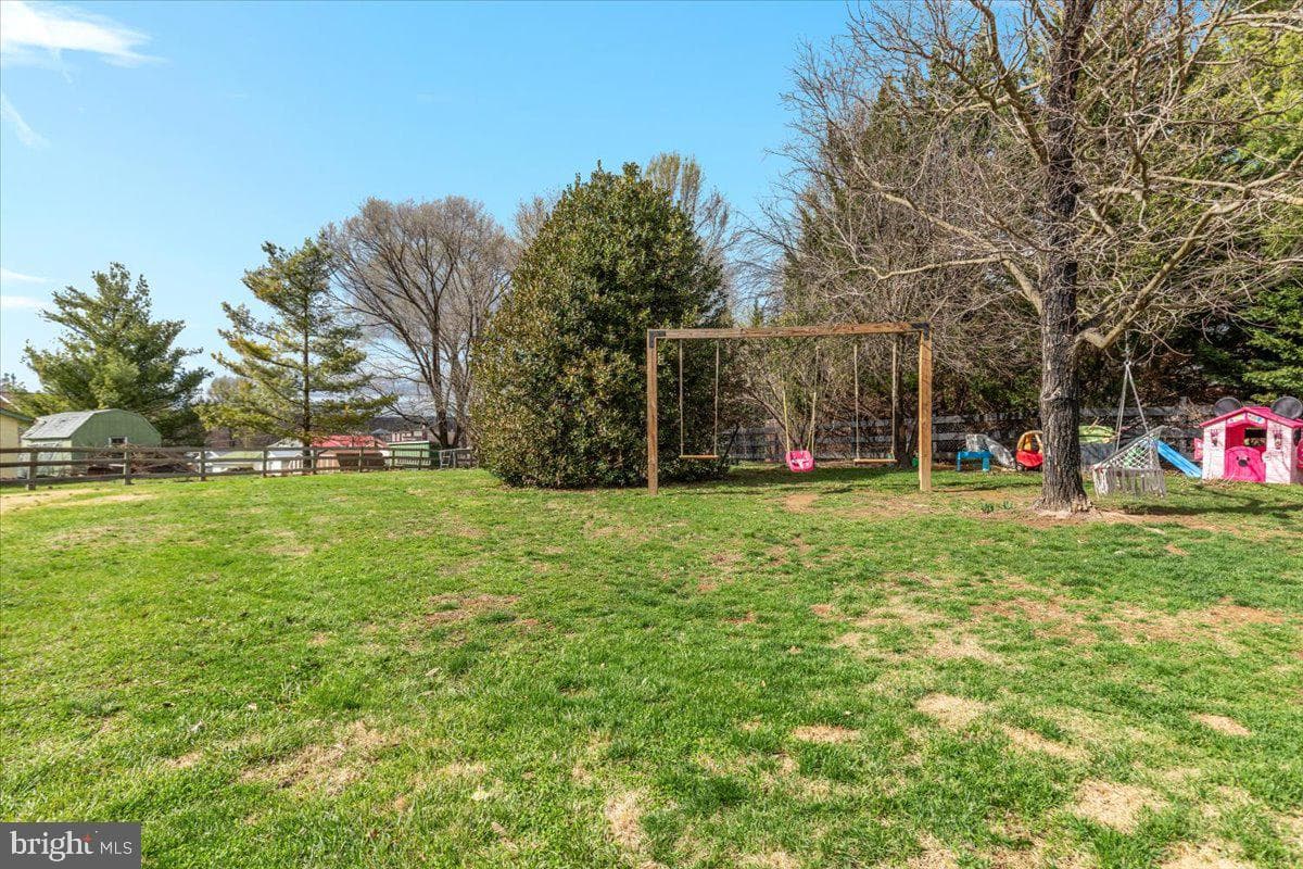 32 Cheerful Faye Drive photo 41