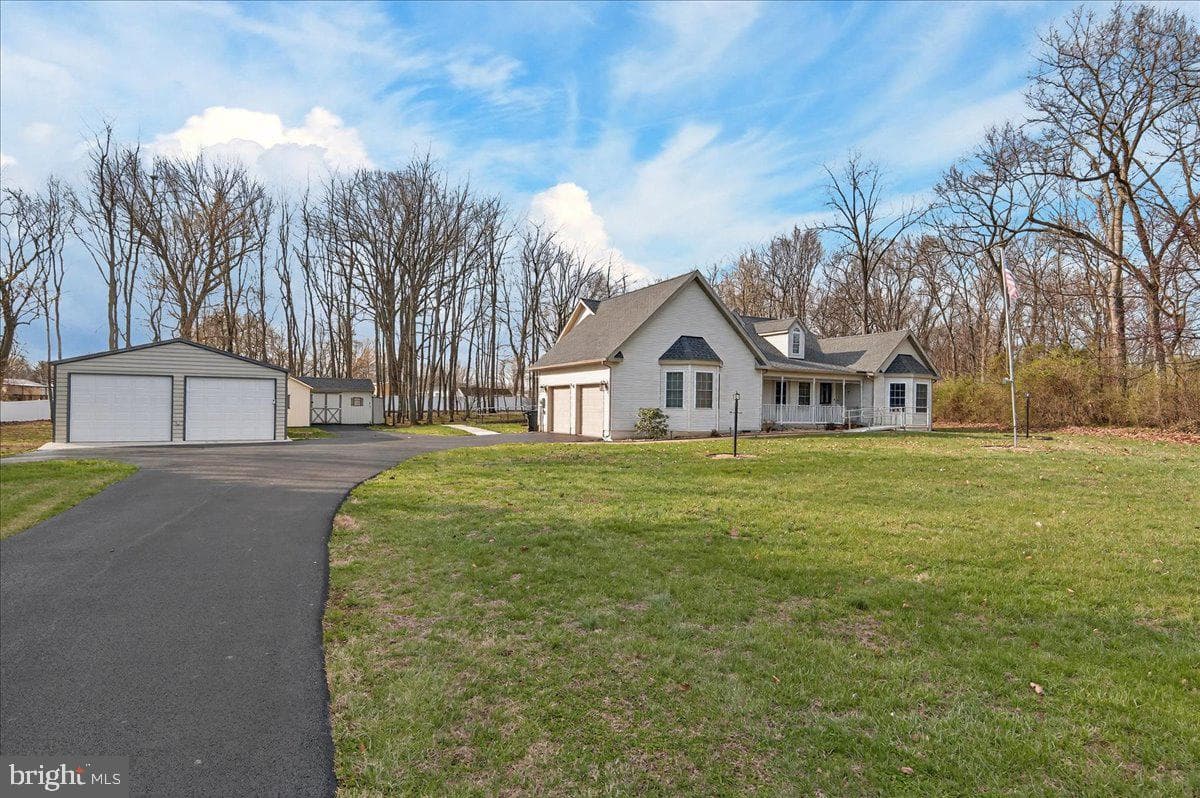 352 Doe Run Road photo 2