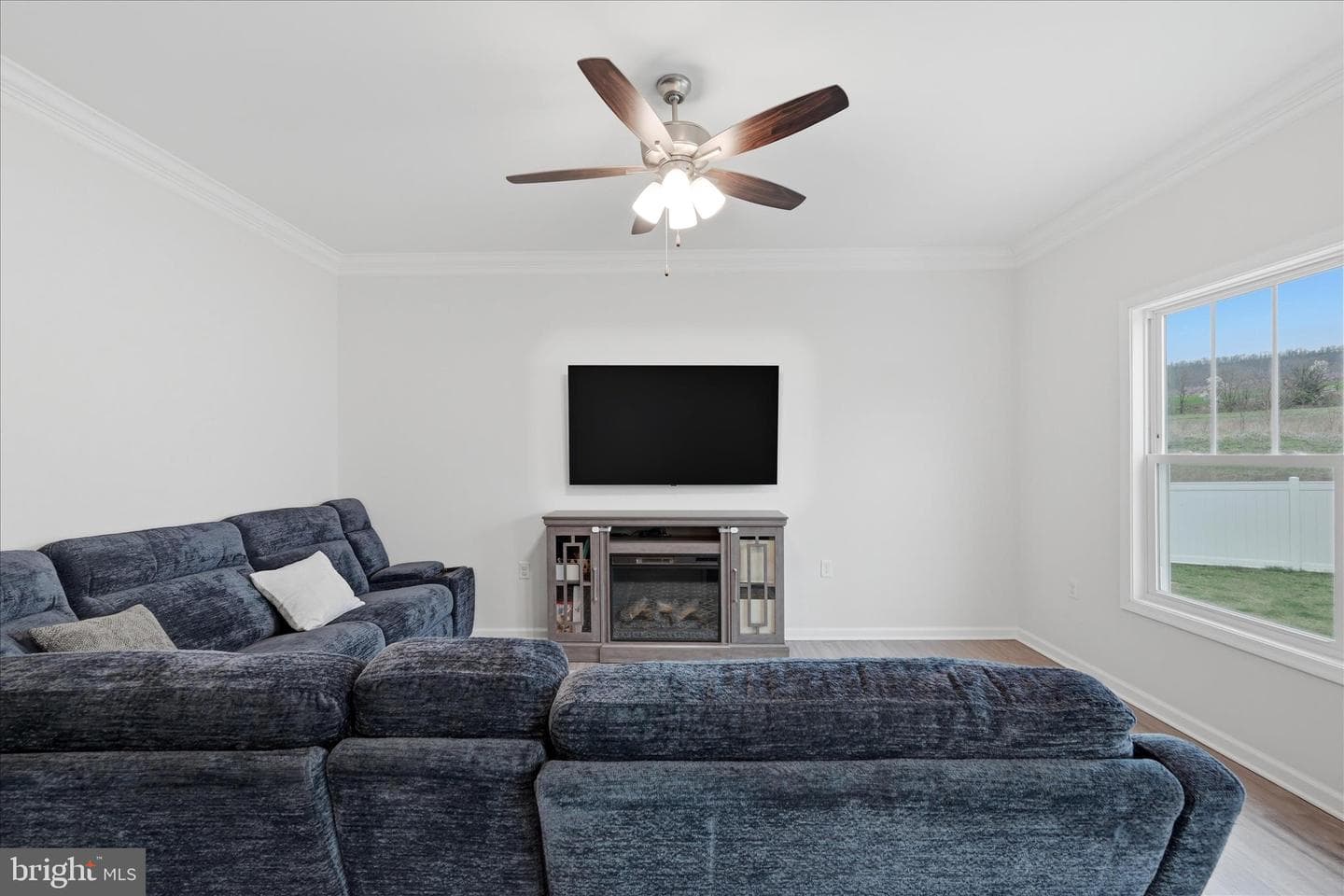 259 Twickenham Drive photo 19