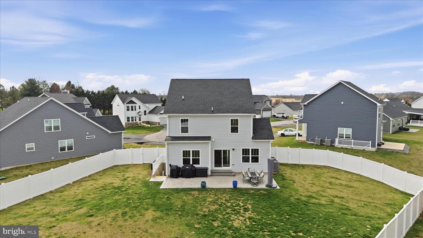 259 Twickenham Drive photo 2