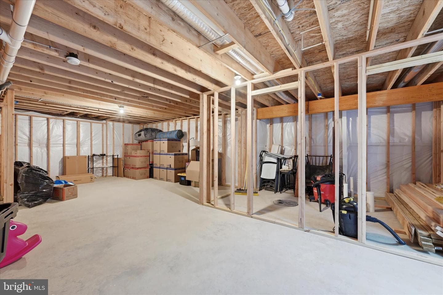 259 Twickenham Drive photo 37