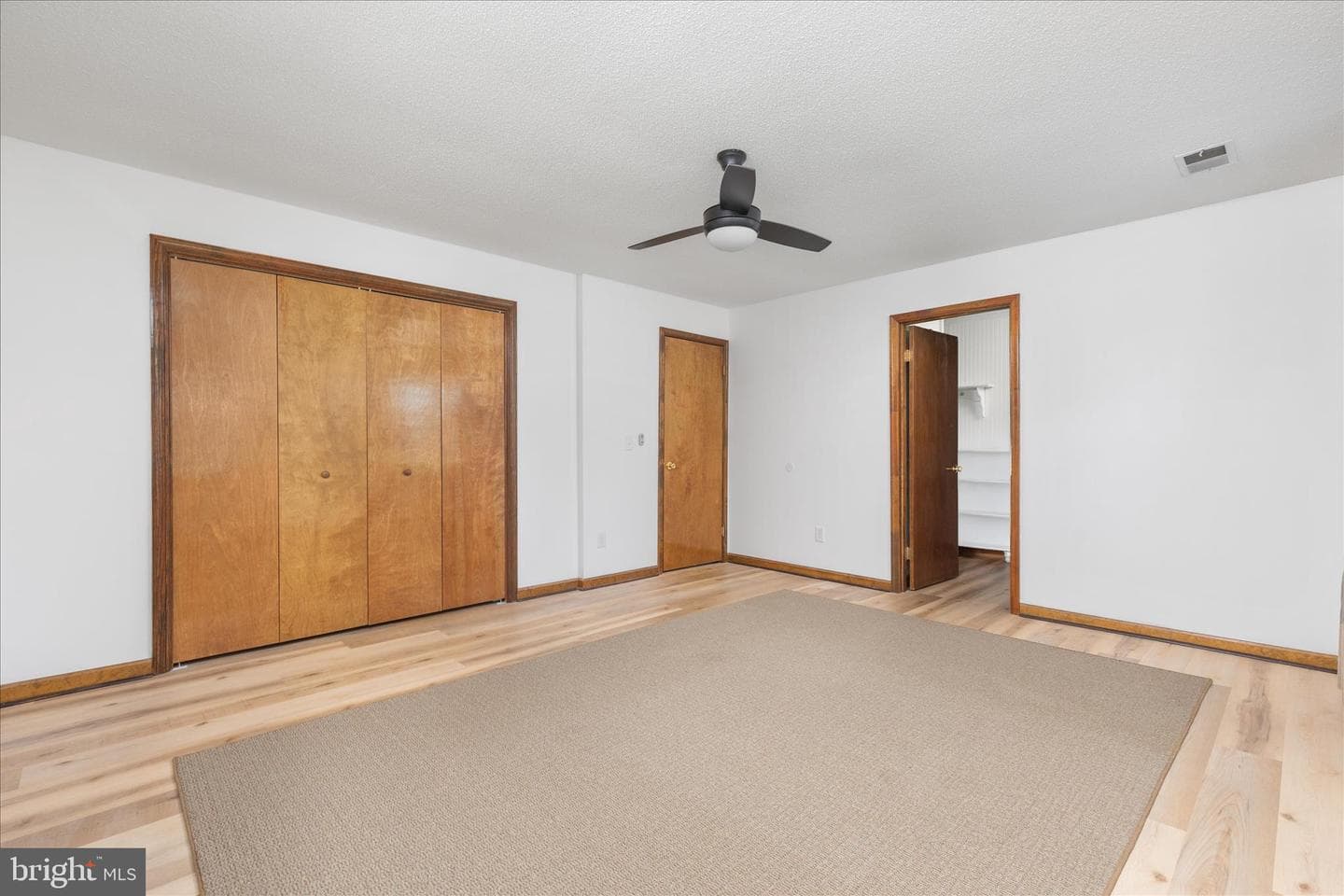 290 Larian Drive photo 19
