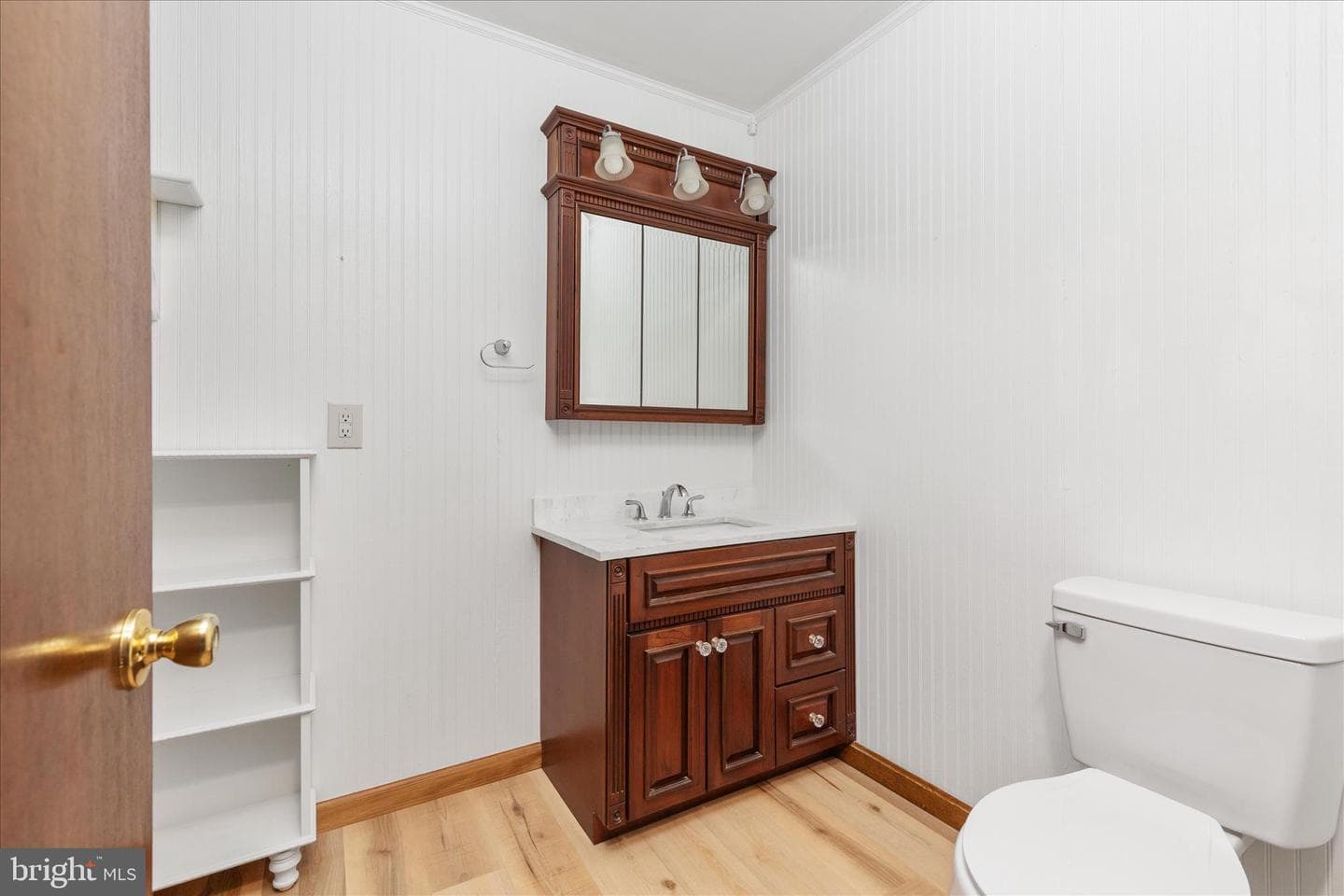 290 Larian Drive photo 22