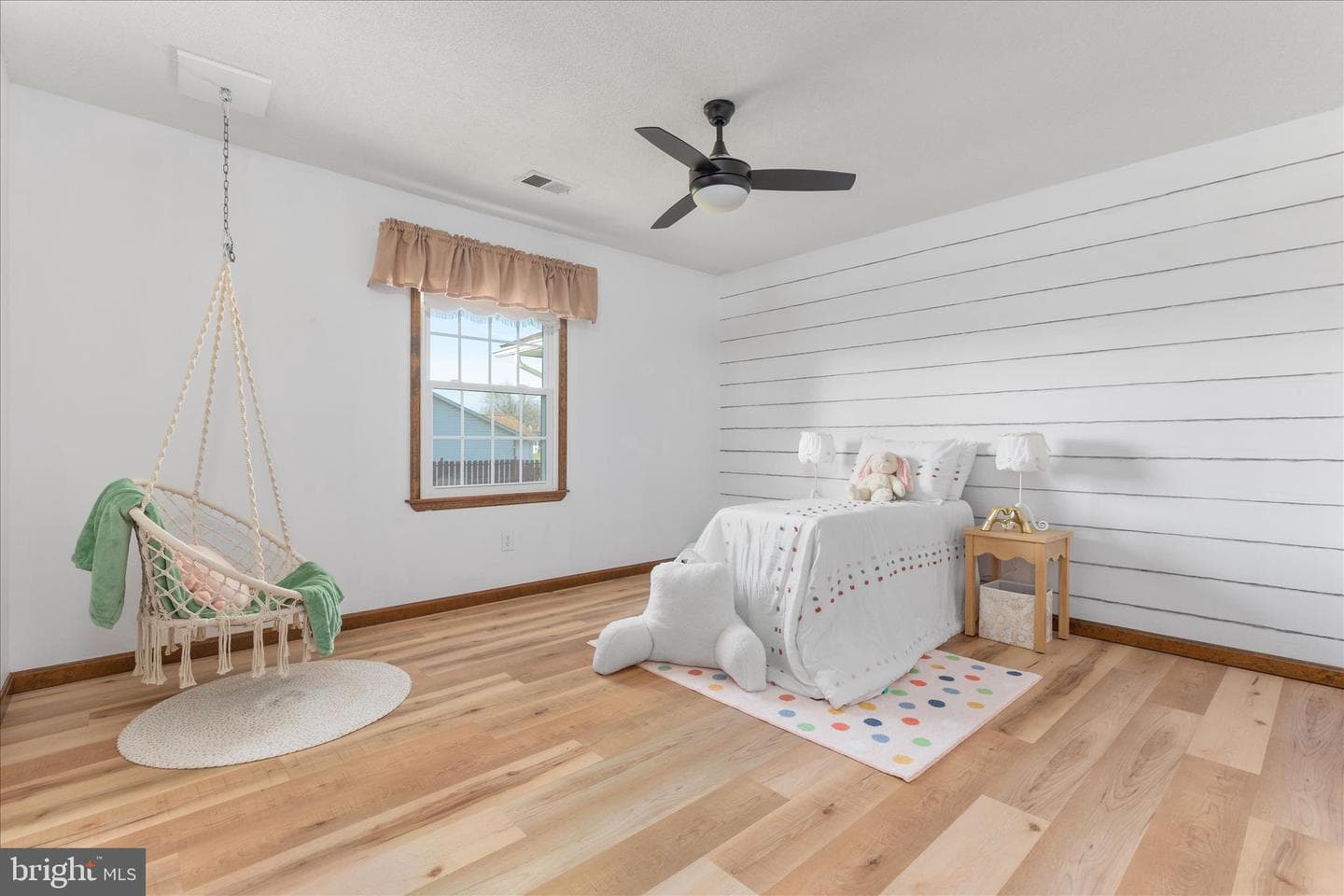 290 Larian Drive photo 25