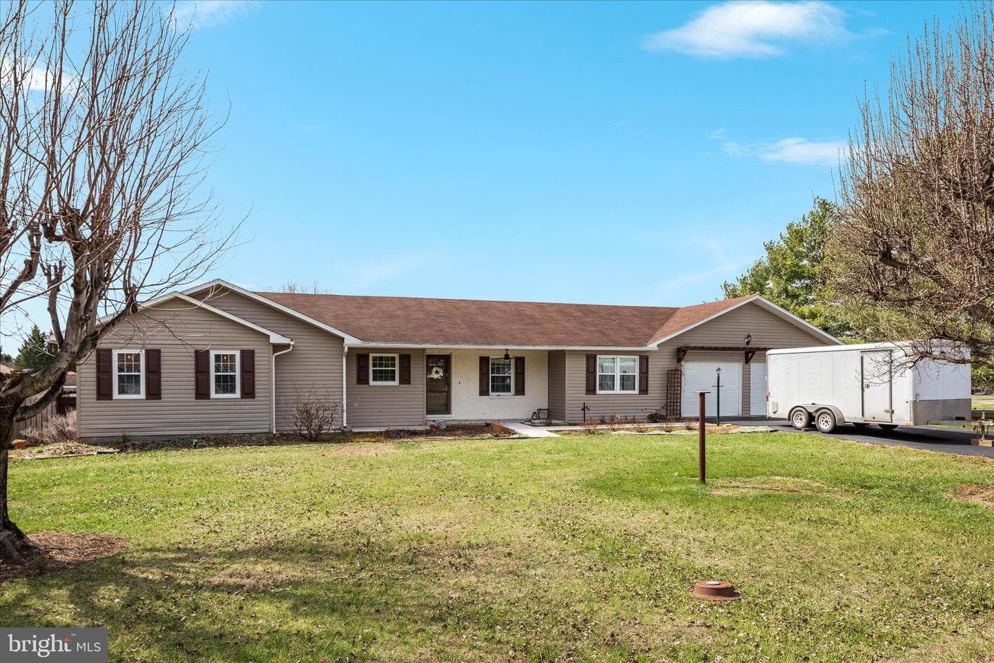 290 Larian Drive photo 32