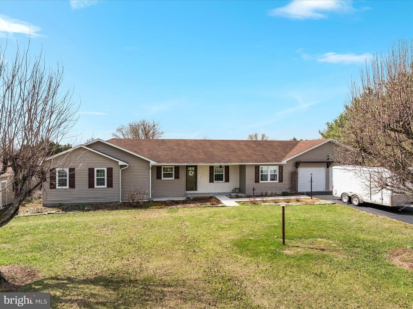 290 Larian Drive photo 38