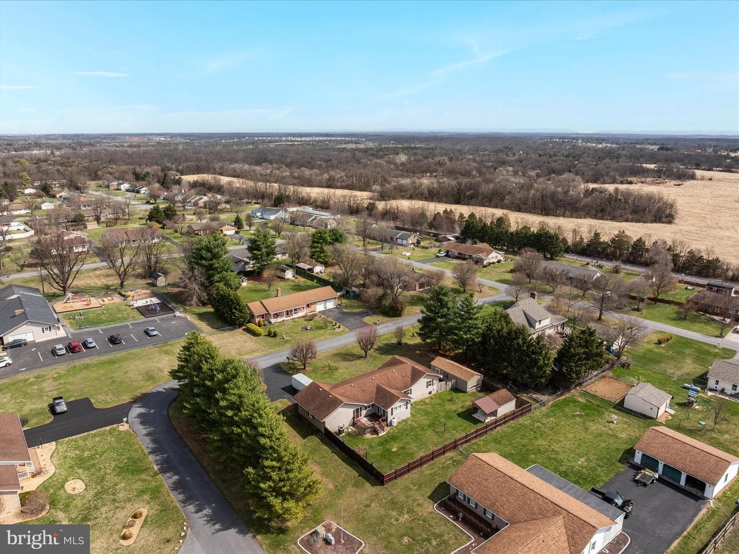 290 Larian Drive photo 42
