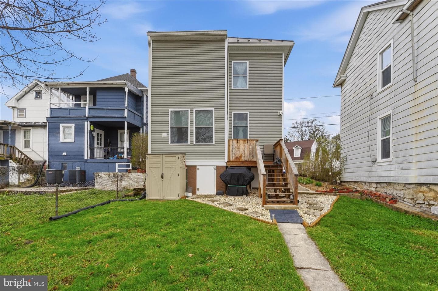 610 Faulkner Ave photo 32