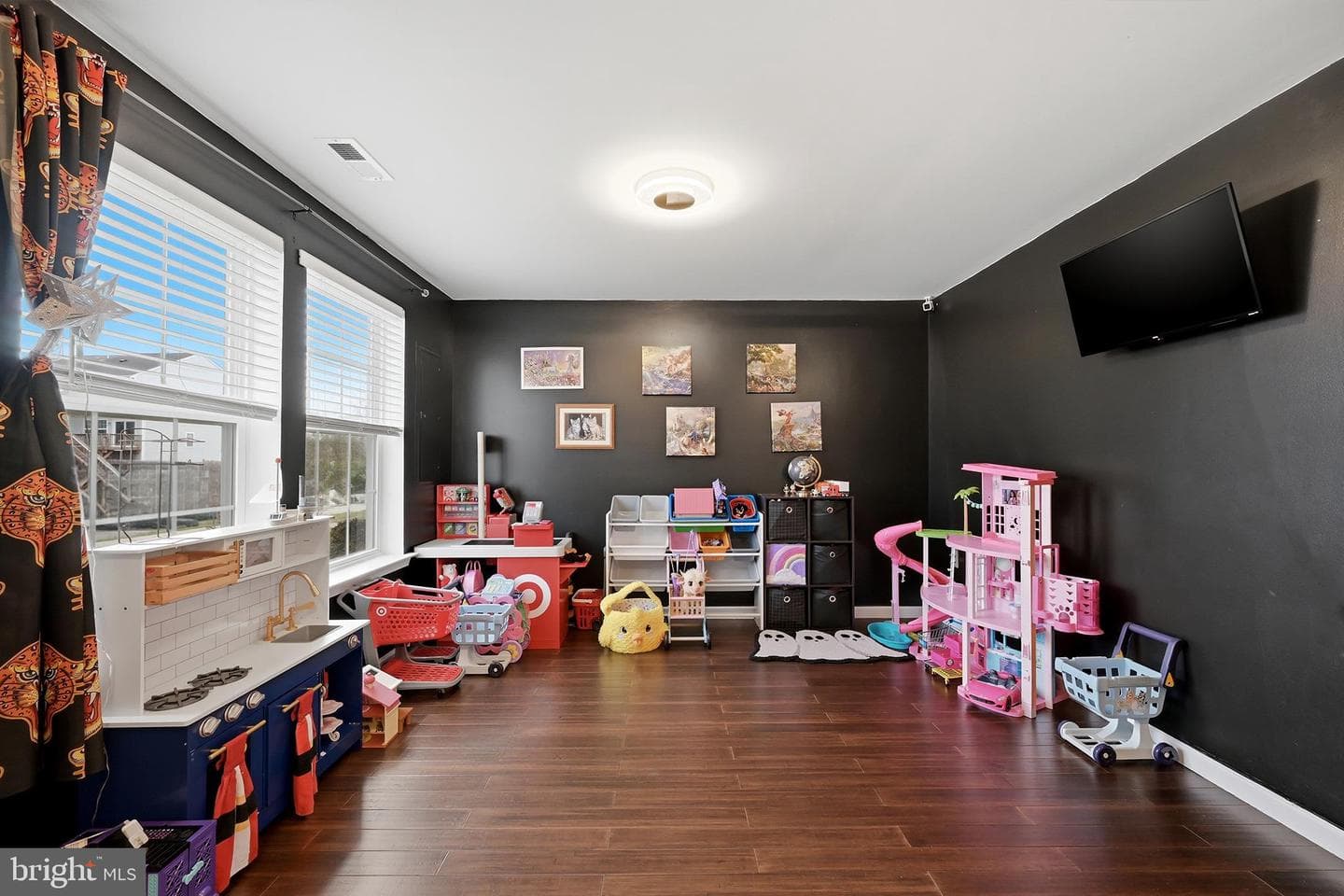 53 Private Court photo 4