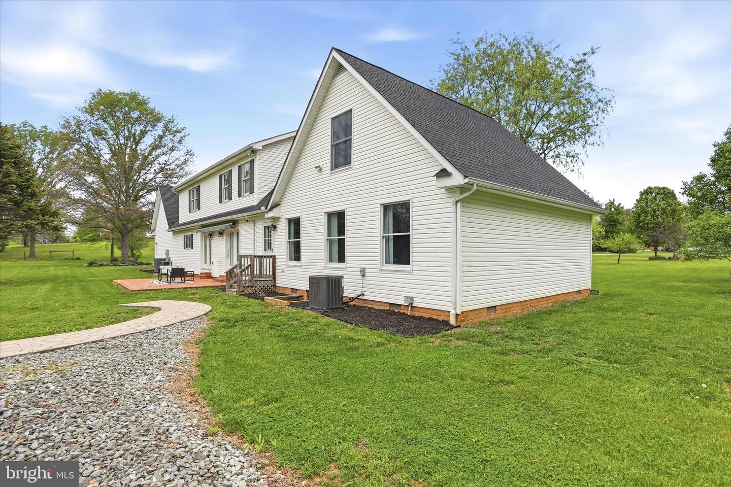 12 Columbus Court photo 47