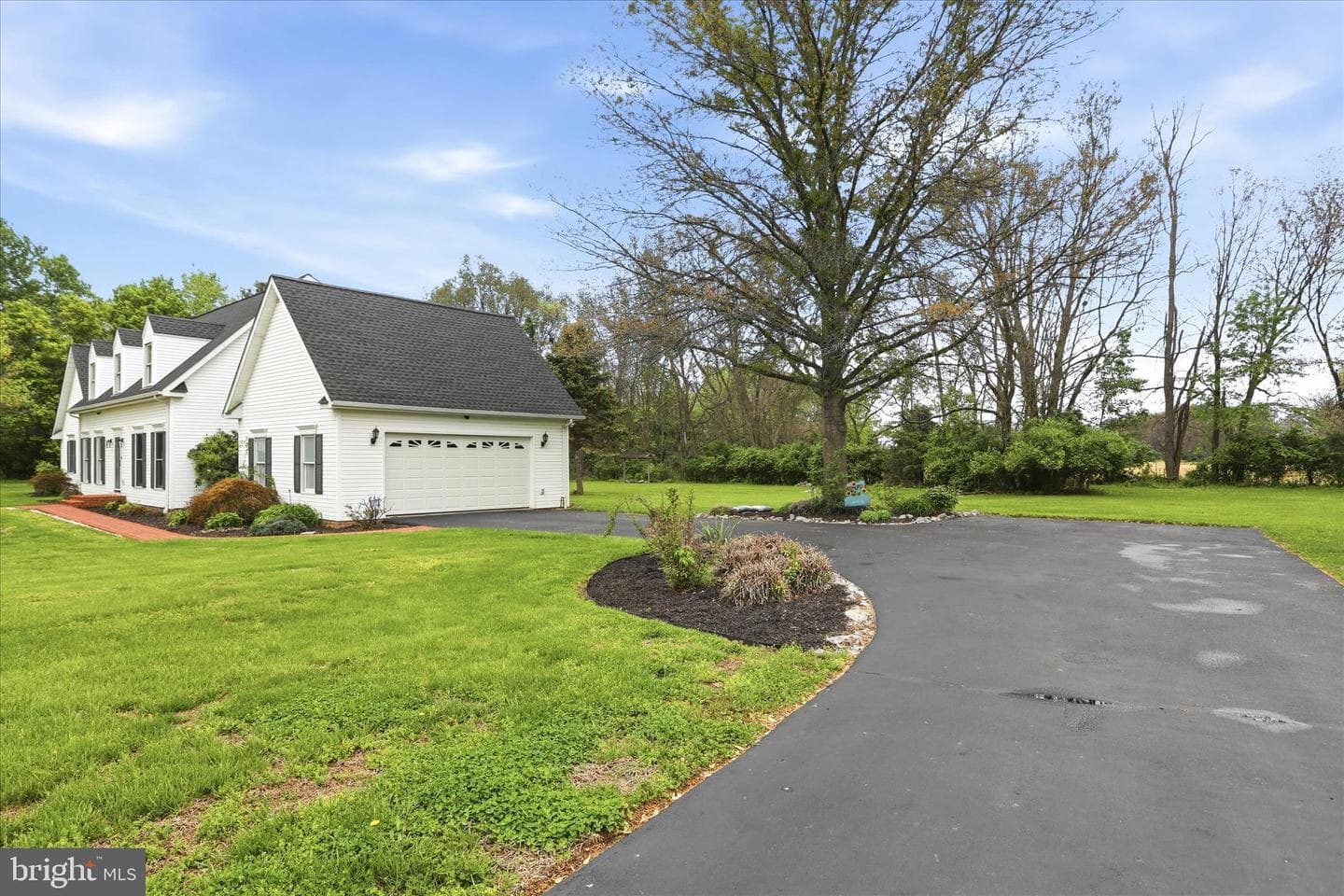 12 Columbus Court photo 53