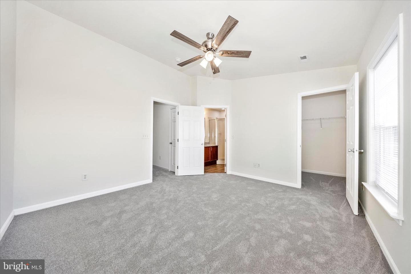 21 Lopez Drive photo 27