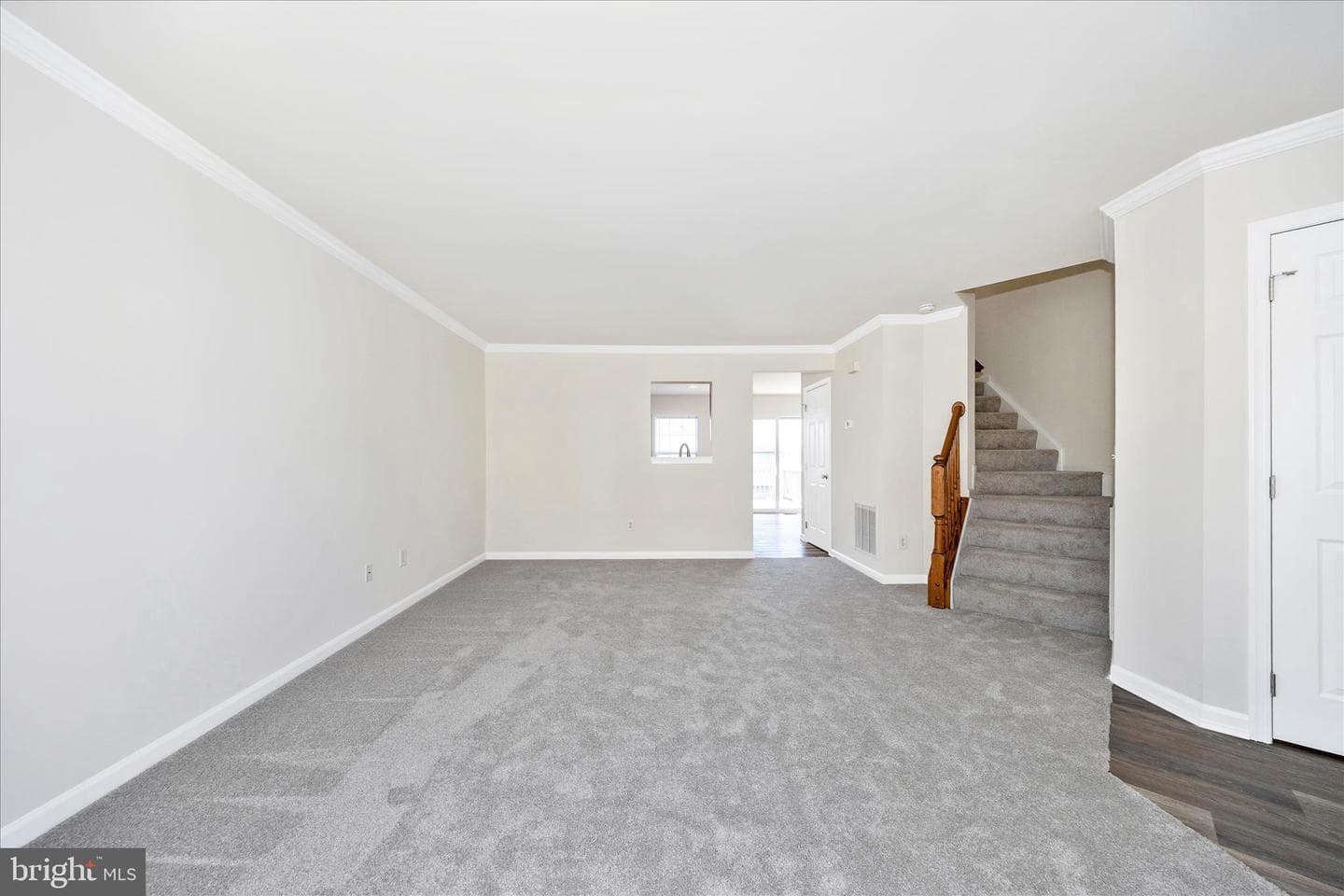 21 Lopez Drive photo 4