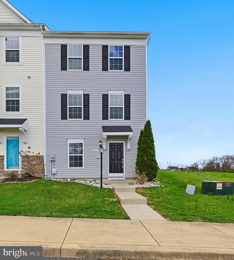 49 Britania Court