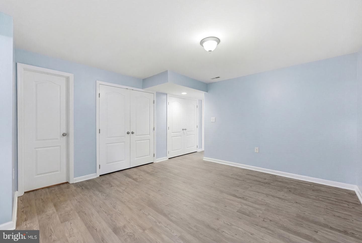 49 Britania Court photo 10