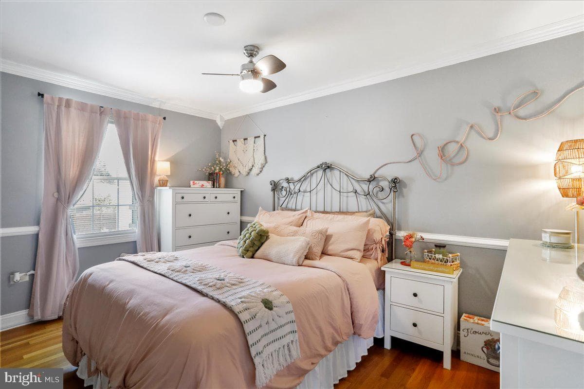 1102 Carrie Way photo 8