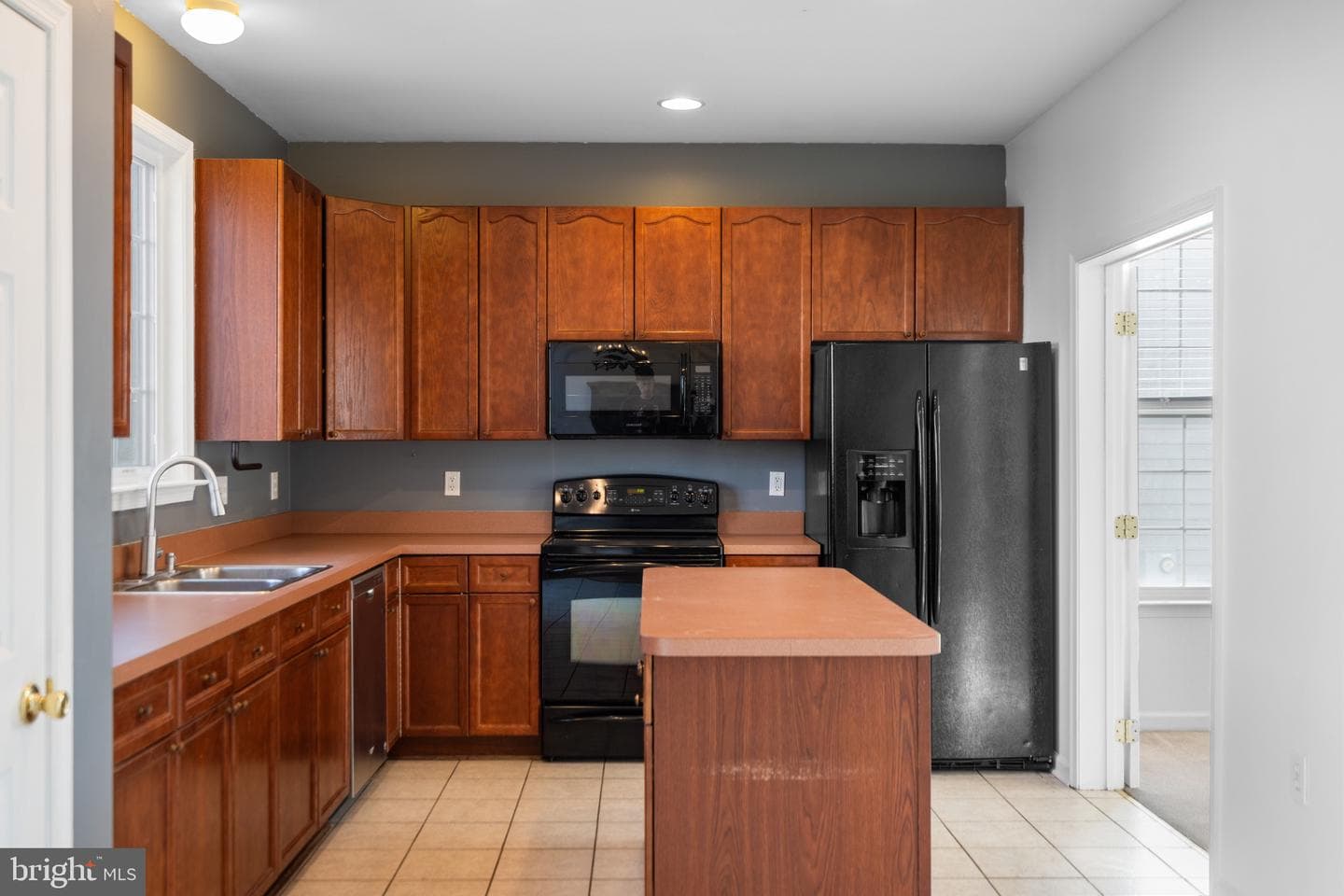 471 Bentley Drive photo 15