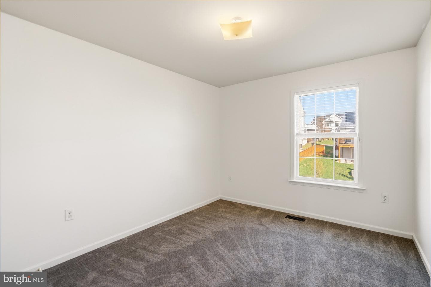 471 Bentley Drive photo 29