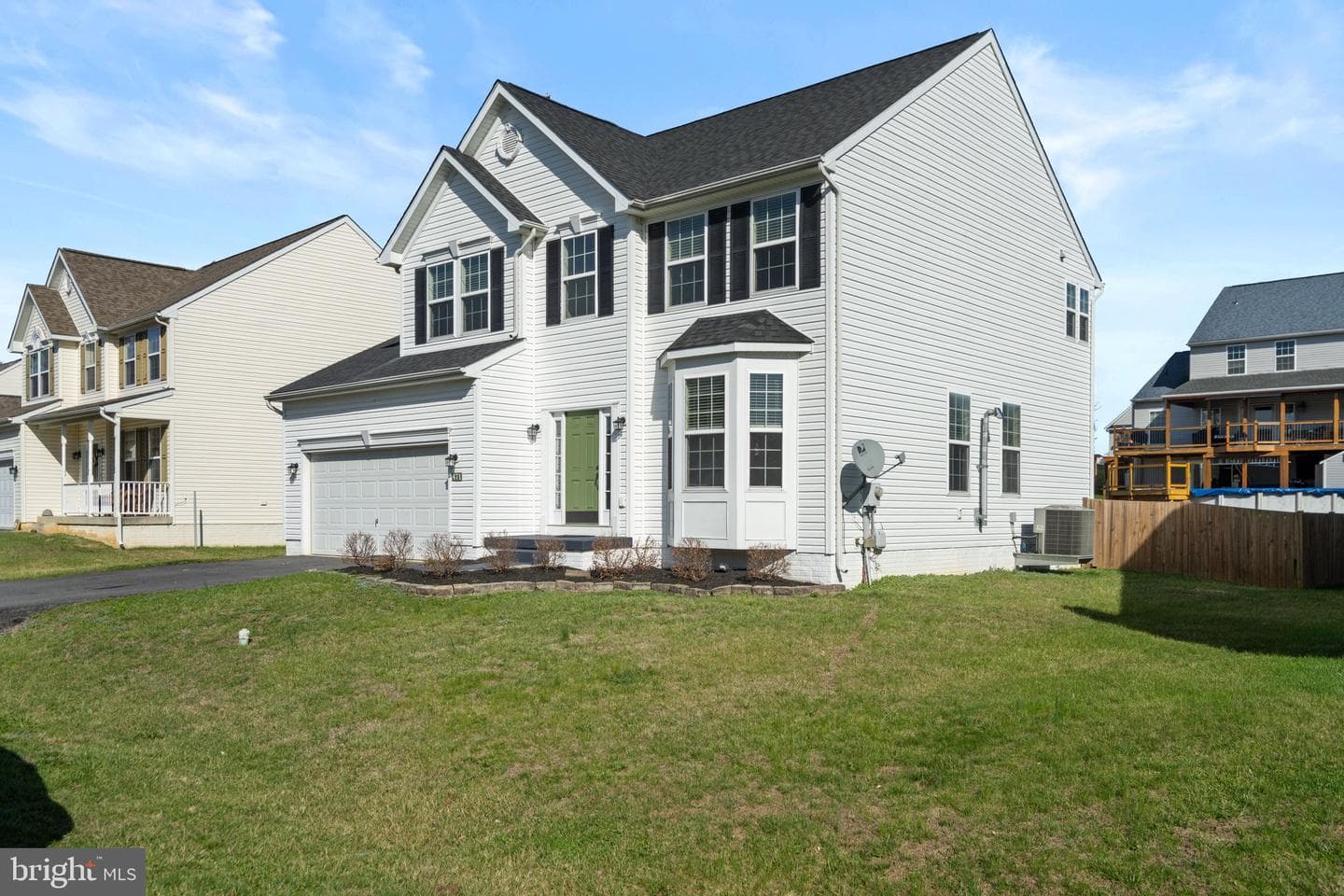 471 Bentley Drive photo 3