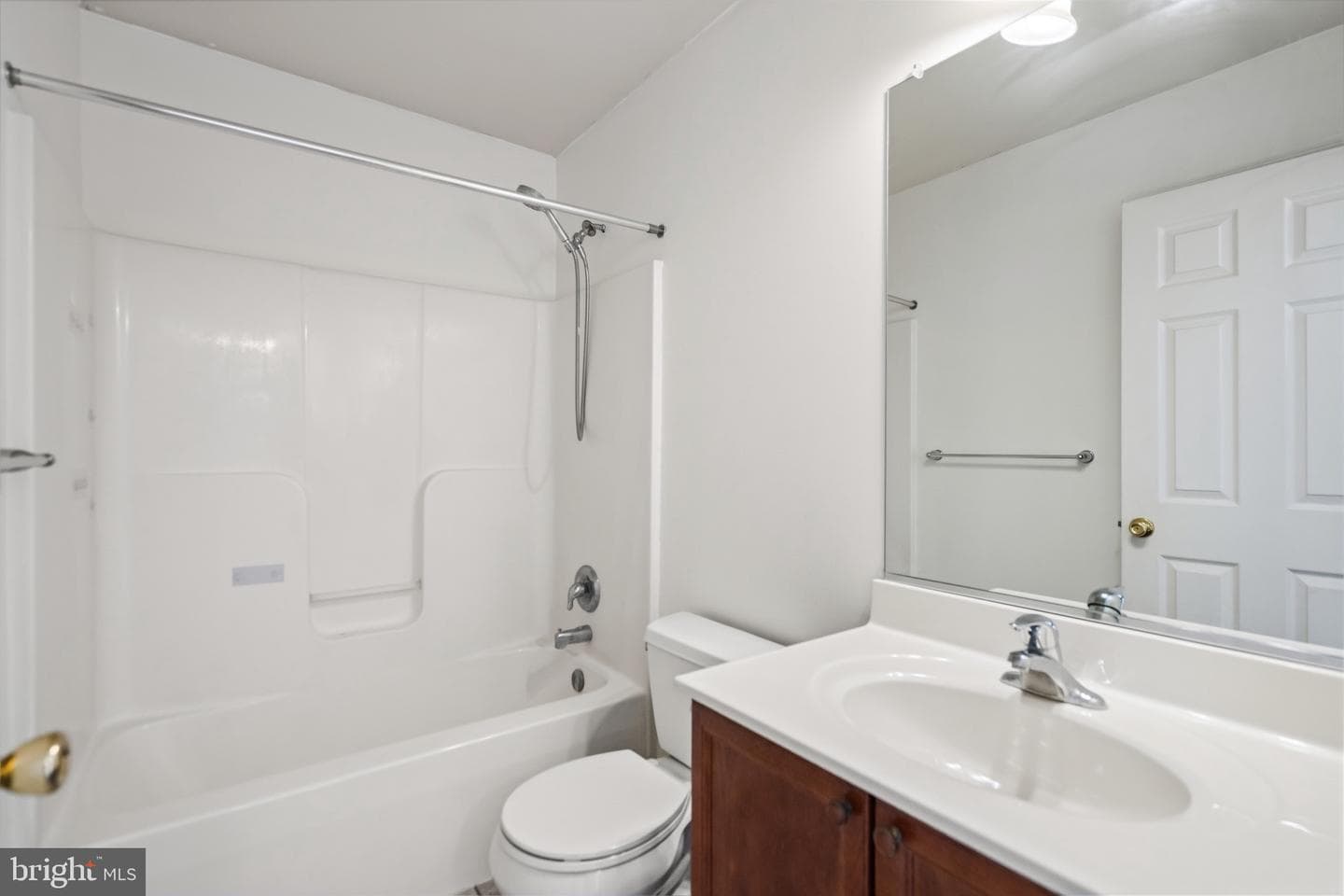 471 Bentley Drive photo 32