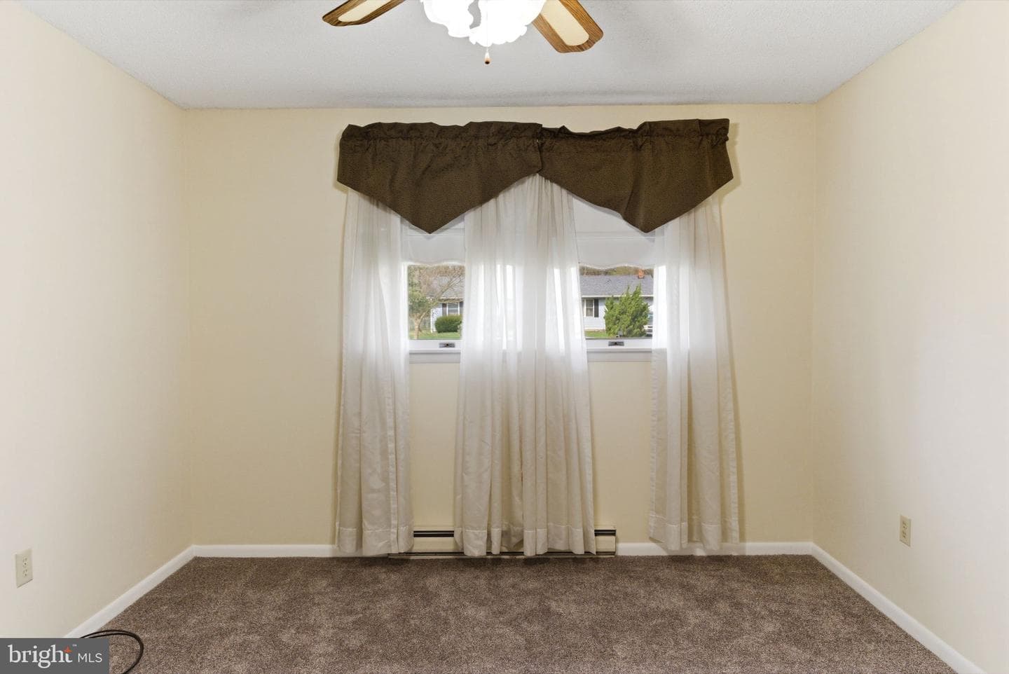 757 Montmorency Drive photo 30