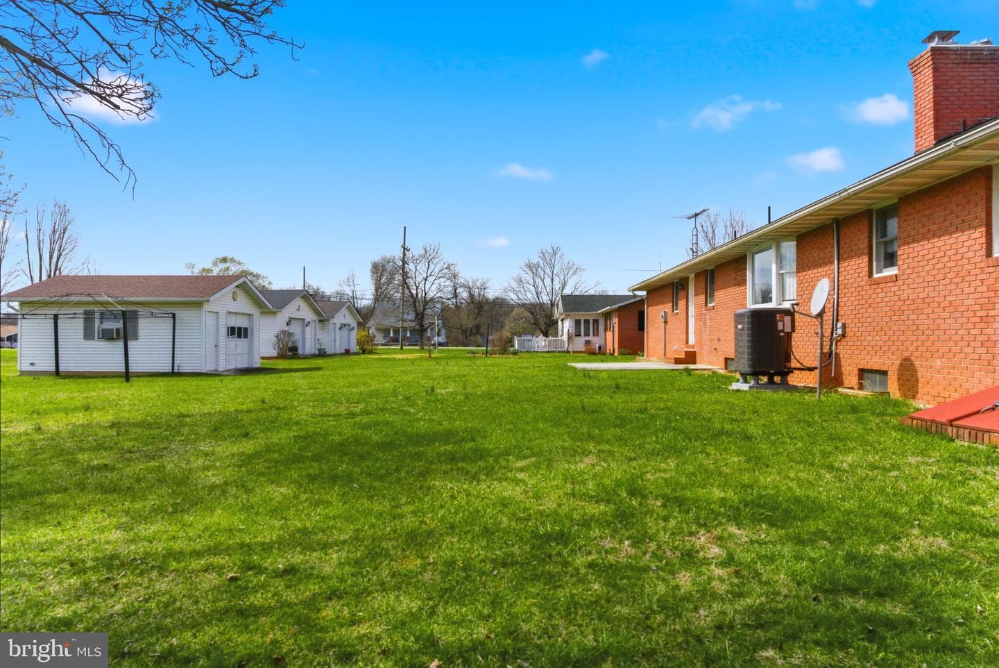 757 Montmorency Drive photo 41