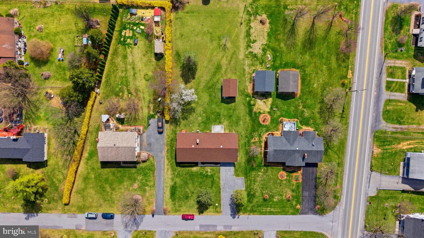 757 Montmorency Drive photo 44