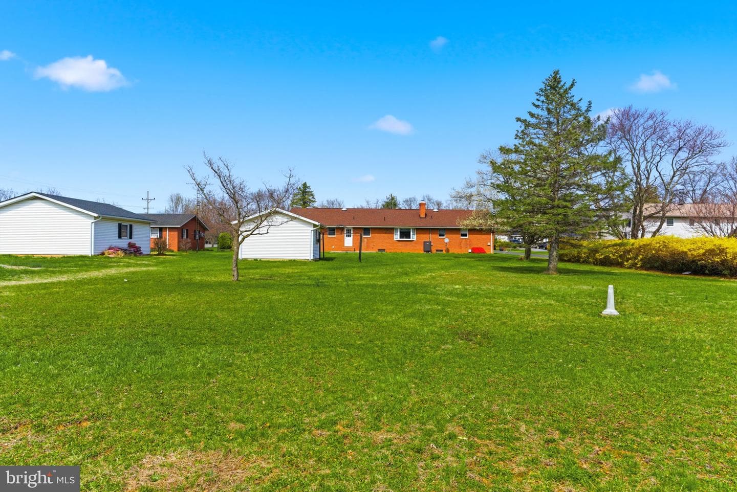 757 Montmorency Drive photo 47