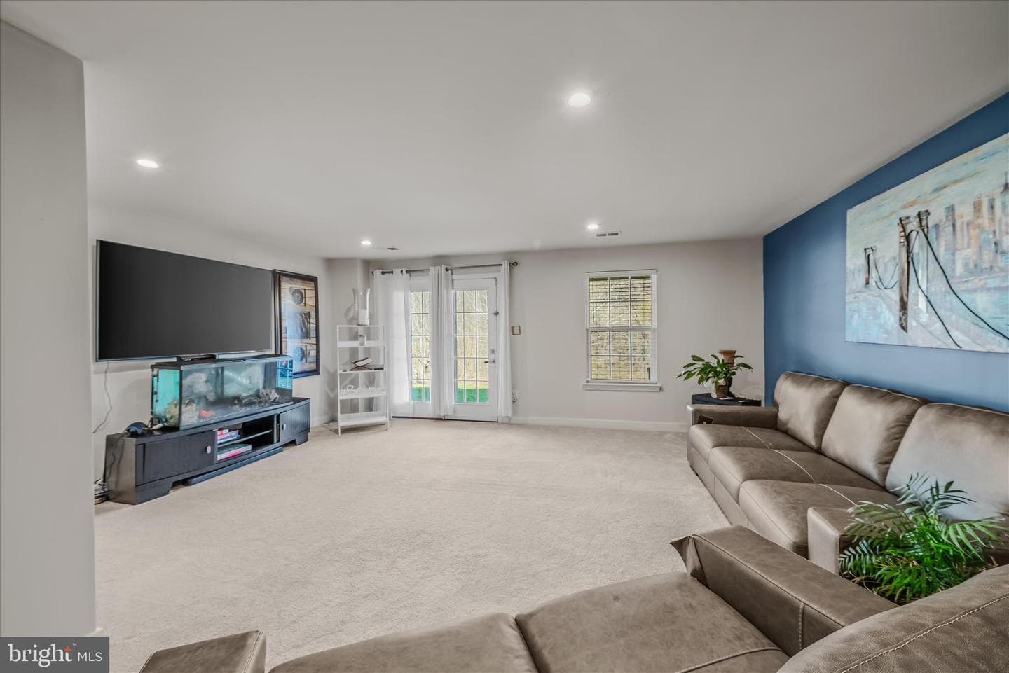 203 Ontario Drive photo 33