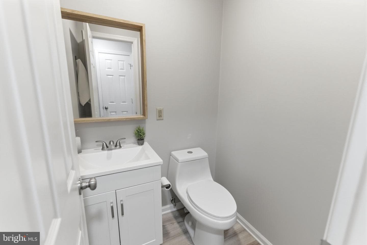 34 Renaissance Drive photo 33