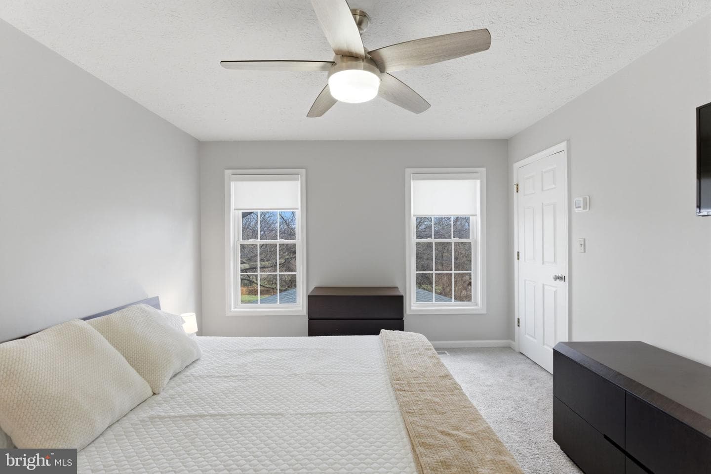 34 Renaissance Drive photo 47