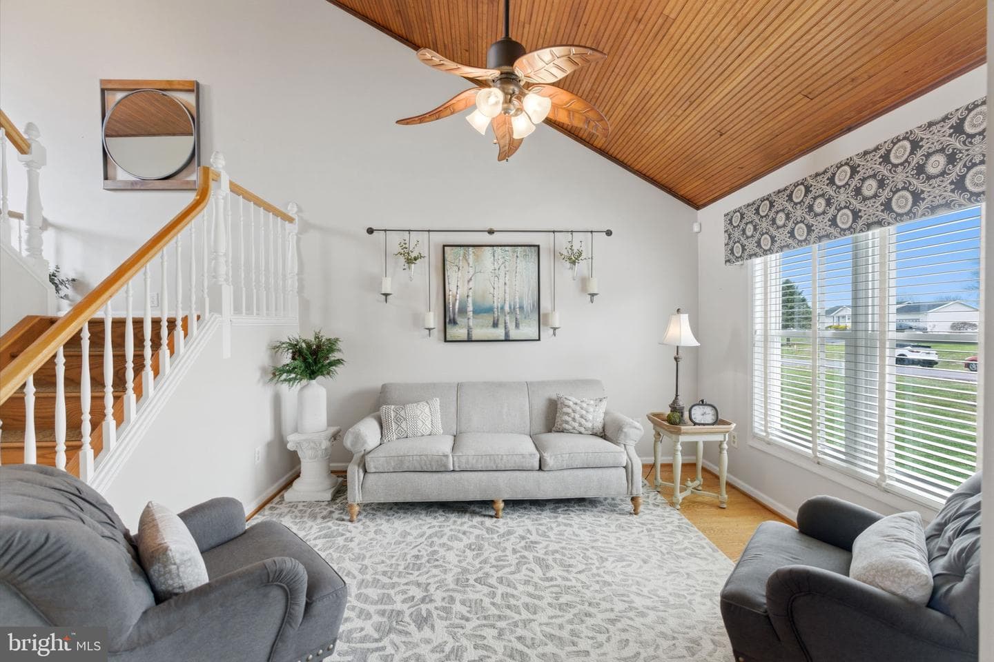 17 Renaissance Drive photo 17