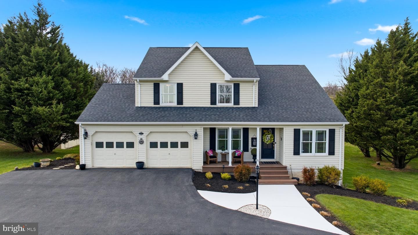 17 Renaissance Drive photo 2