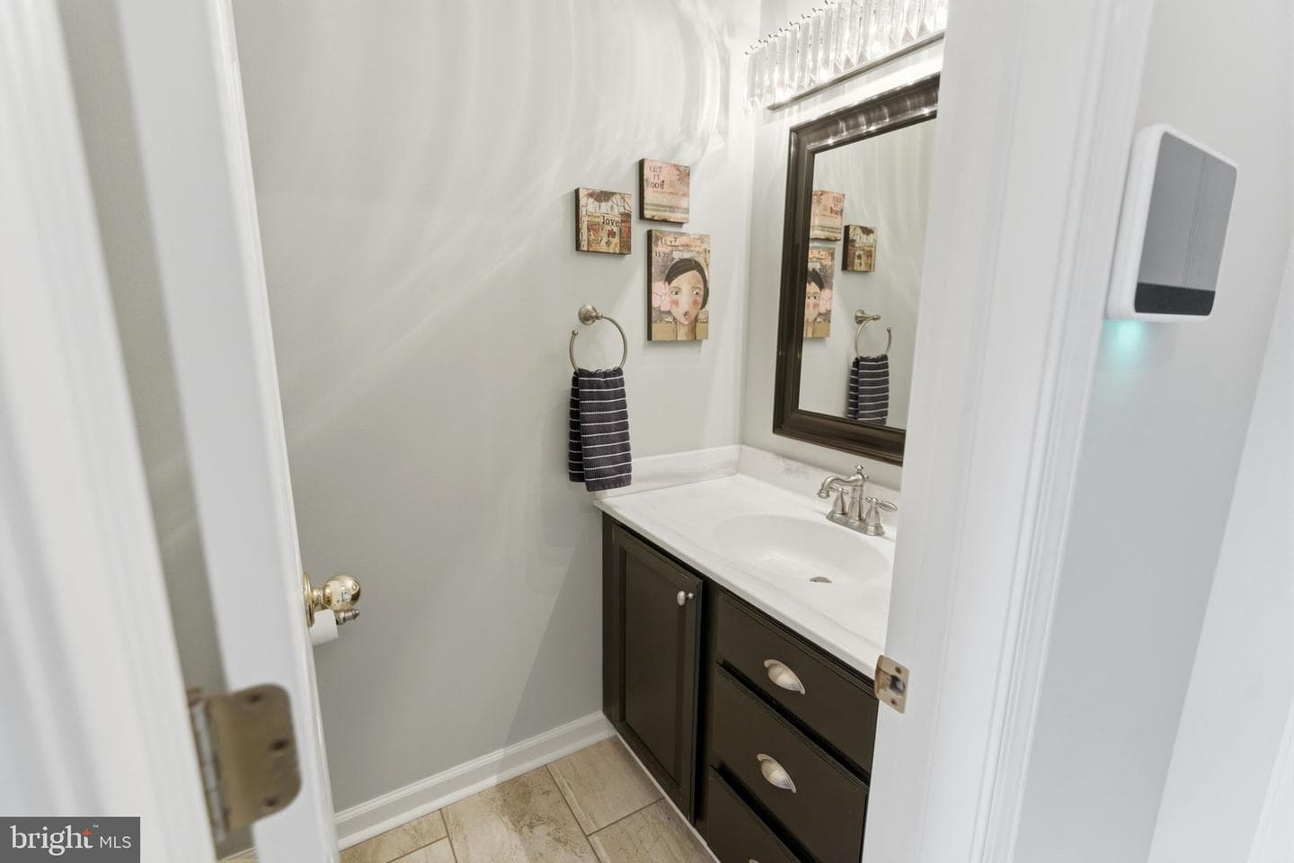 17 Renaissance Drive photo 32