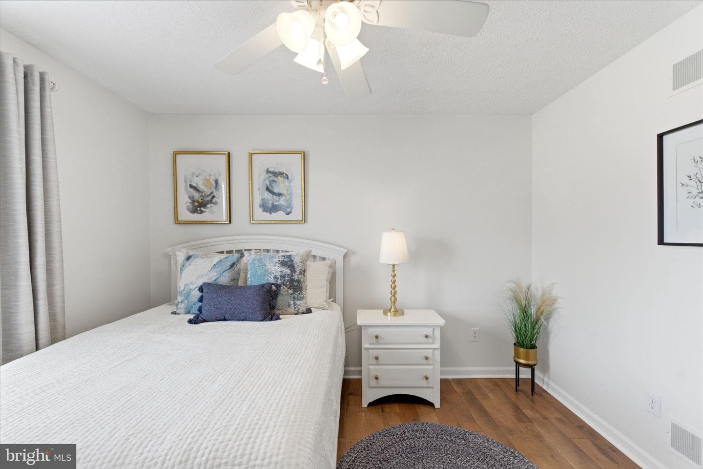 17 Renaissance Drive photo 46