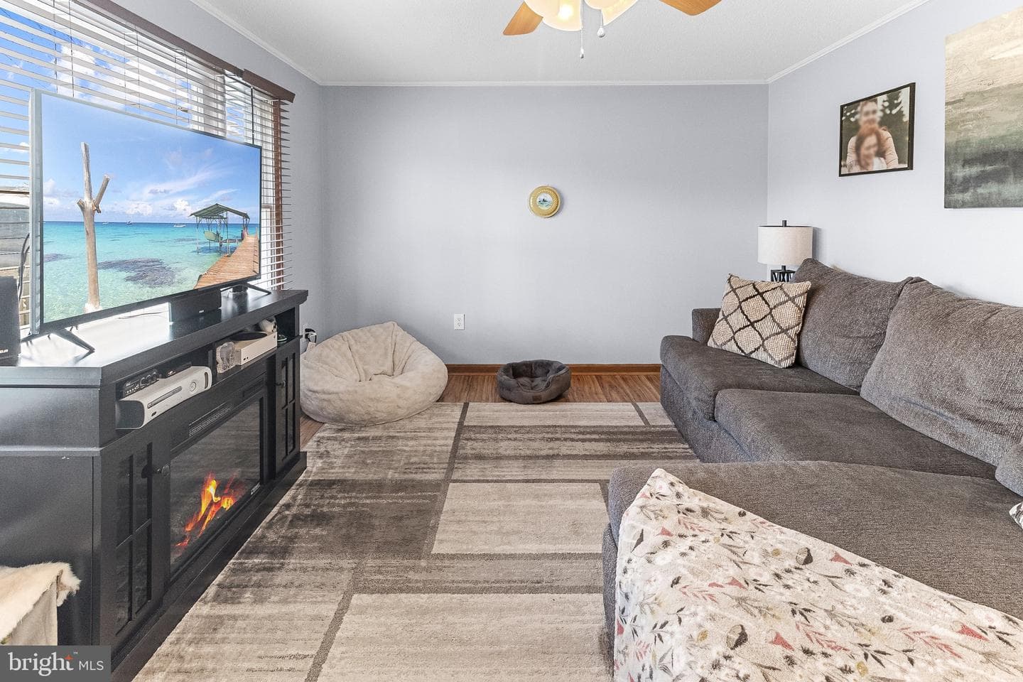 1570 Nadenbousch Lane photo 8