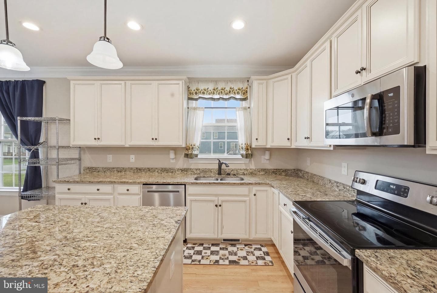 15 Branson Court photo 20