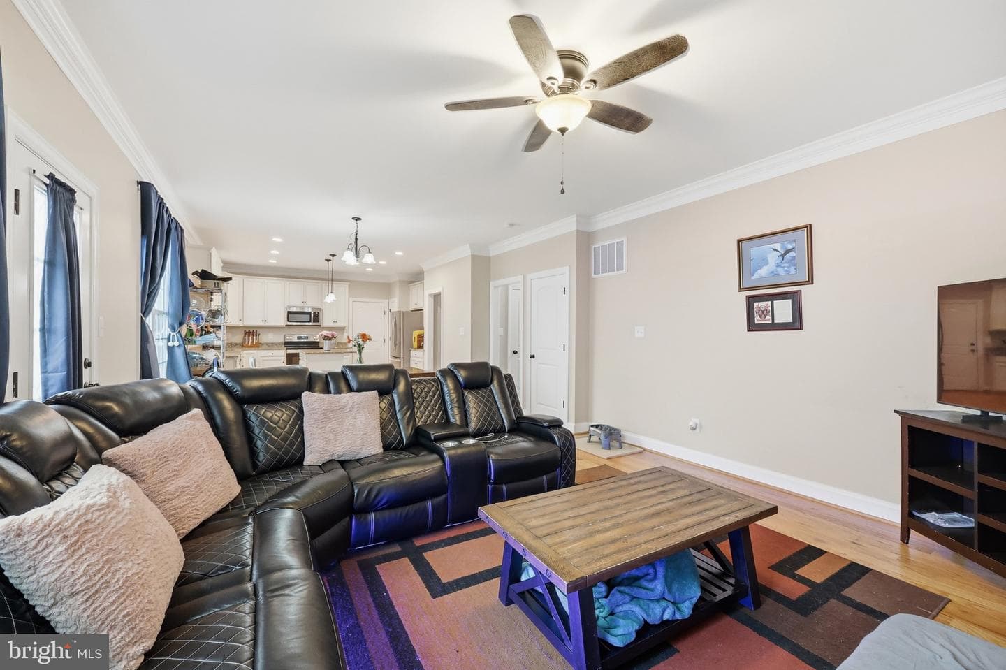 15 Branson Court photo 29
